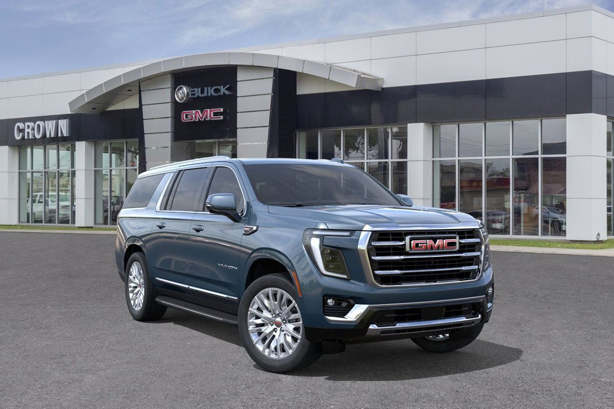 GMC Yukon XL Elevation with chauffeur in Dubai